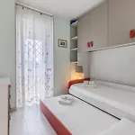 Appartamento Modern 2 Bedroom Cinecitta Roma