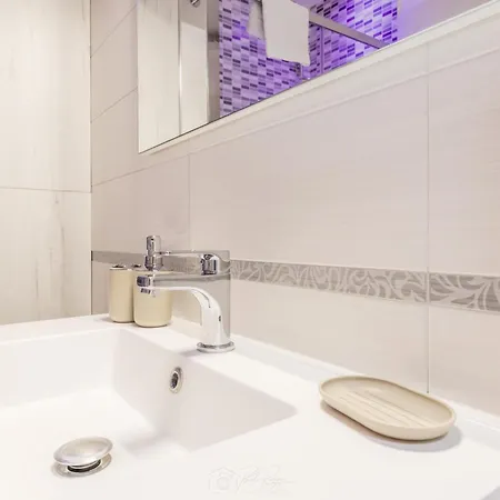 Modern 2 Bedroom Cinecitta *