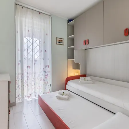 Apartmán Modern 2 Bedroom Cinecitta Řím